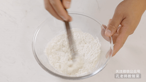 Bí đỏ chiên giòn bên ngoài, bùi ngọt bên trong, ngon không thể chối từ