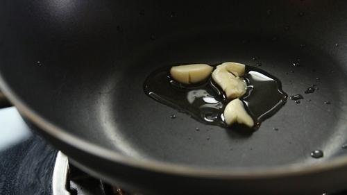 Cách làm món sườn heo áp chảo thơm ngon