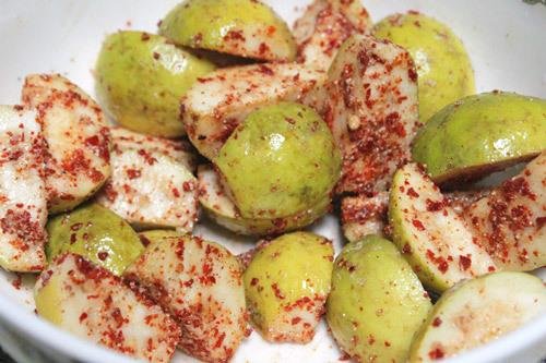 Cay thơm ổi trộn bột xí muội