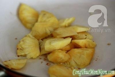 Giò lụa xào rau củ đầy sắc màu cực hấp dẫn