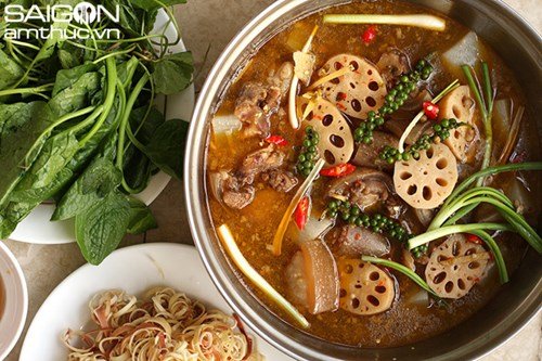 Hướng dẫn làm món lẩu đuôi bò hầm củ sen bổ dưỡng