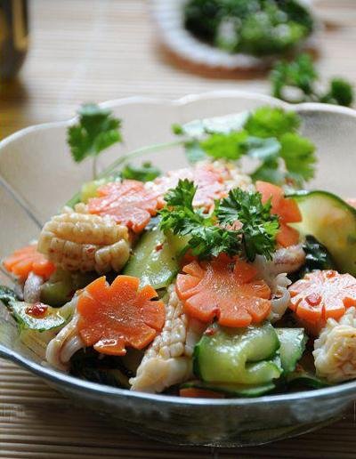 Nộm mực dưa leo