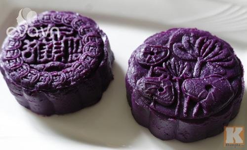 Bánh Trung thu khoai lang tím vừa ngon lại đẹp mắt