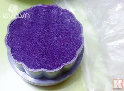 Bánh Trung thu khoai lang tím vừa ngon lại đẹp mắt