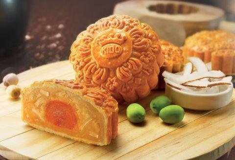 Cách làm bánh trung thu nhân đậu xanh, trà xanh ngon tuyệt