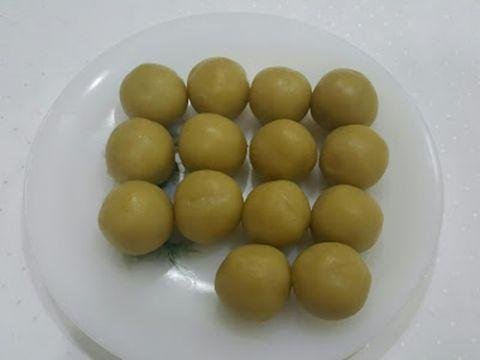Chống ngán với bánh trung thu khoai lang tím nhân hạt sen đẹp mắt