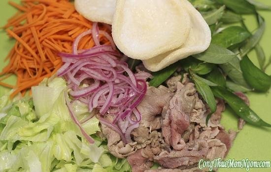 Công thức làm món gỏi bò tái chanh chua thanh lạ miệng