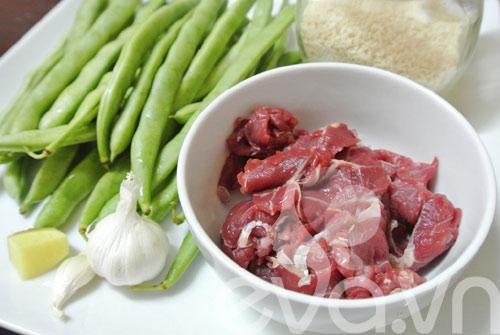 Đỗ xào bắp bò