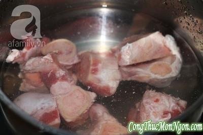 Nấu bún bò Huế chuẩn ngon đúng điệu