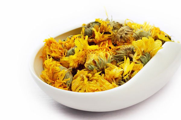 tam trang bang hoa cuc
