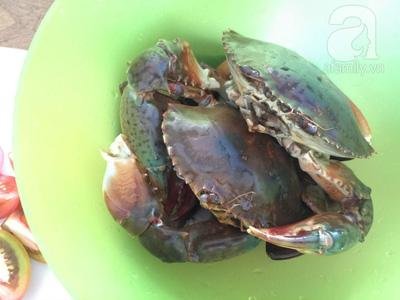 Cách làm món lẩu cua chua cay thơm ngon nóng hổi cho bữa tiệc tất niên