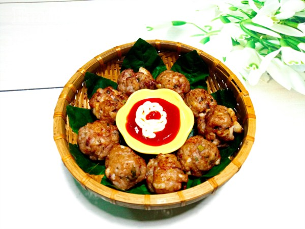 Chả mực viên giòn thơm, nhâm nhi hay ăn vặt cứ gọi là "tuyệt cú mèo"