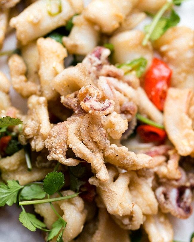 Mực xóc muối tỏi dễ làm mà hấp dẫn